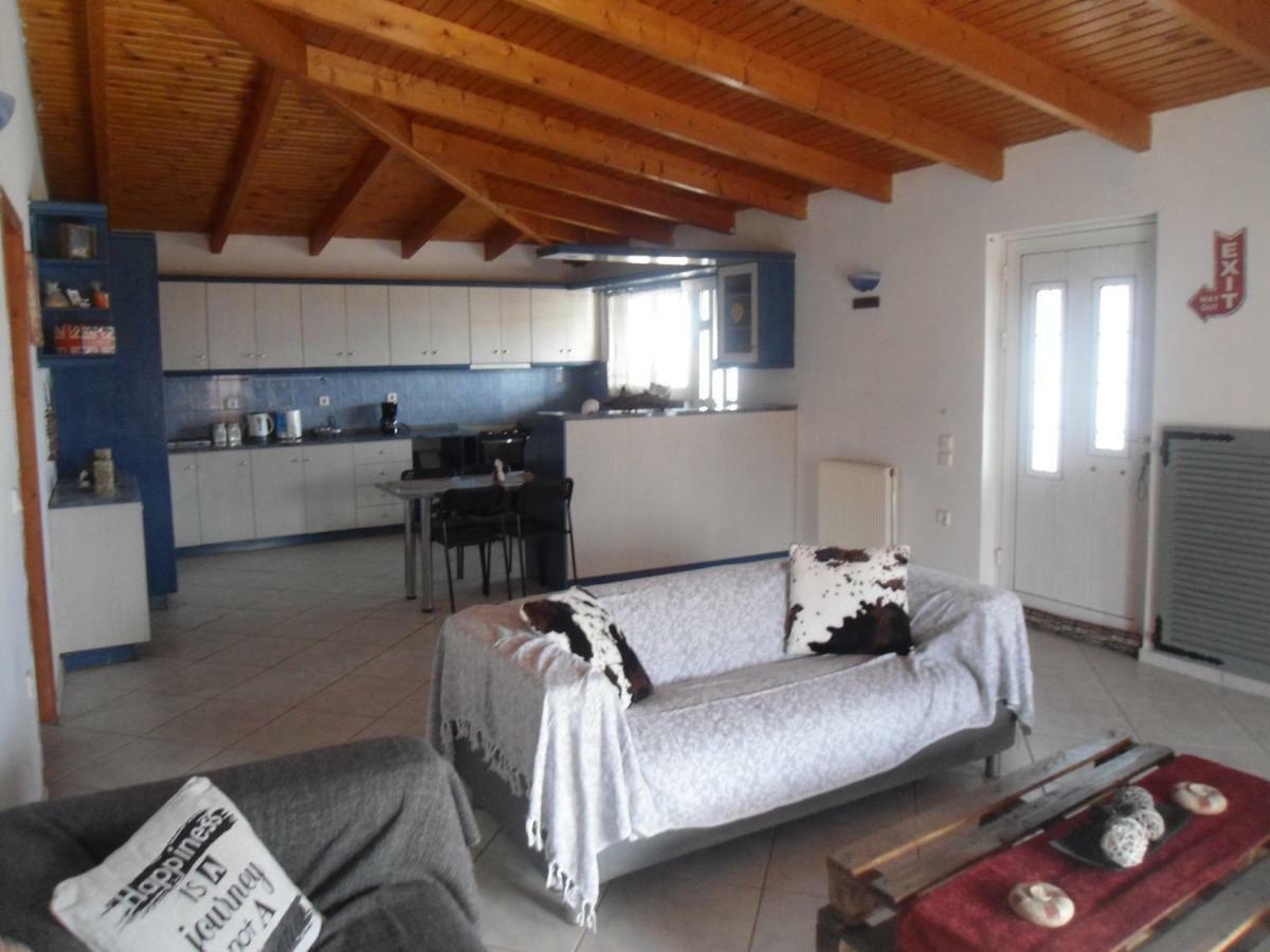 Sunny Apartment 15 Min From Airport And Sea Artemida  Zewnętrze zdjęcie