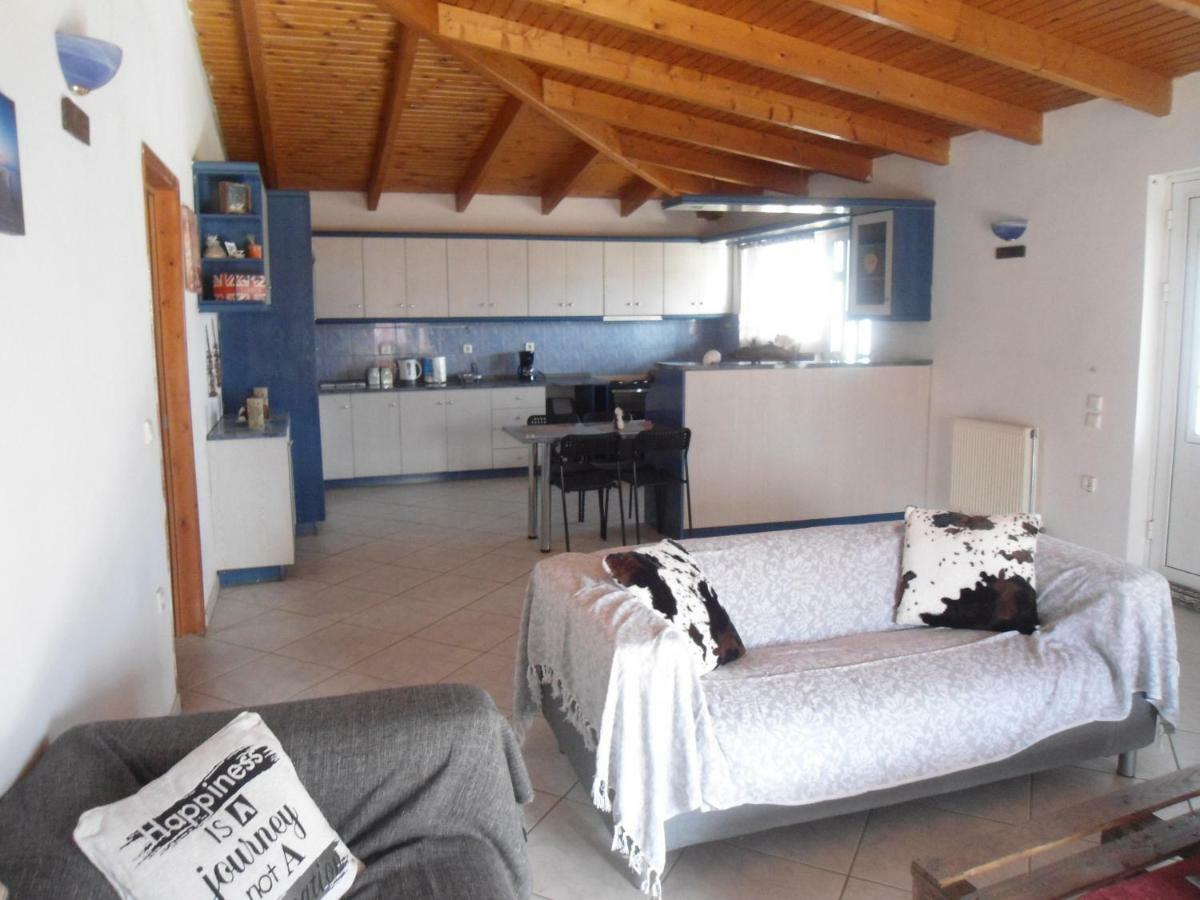 Sunny Apartment 15 Min From Airport And Sea Artemida  Zewnętrze zdjęcie