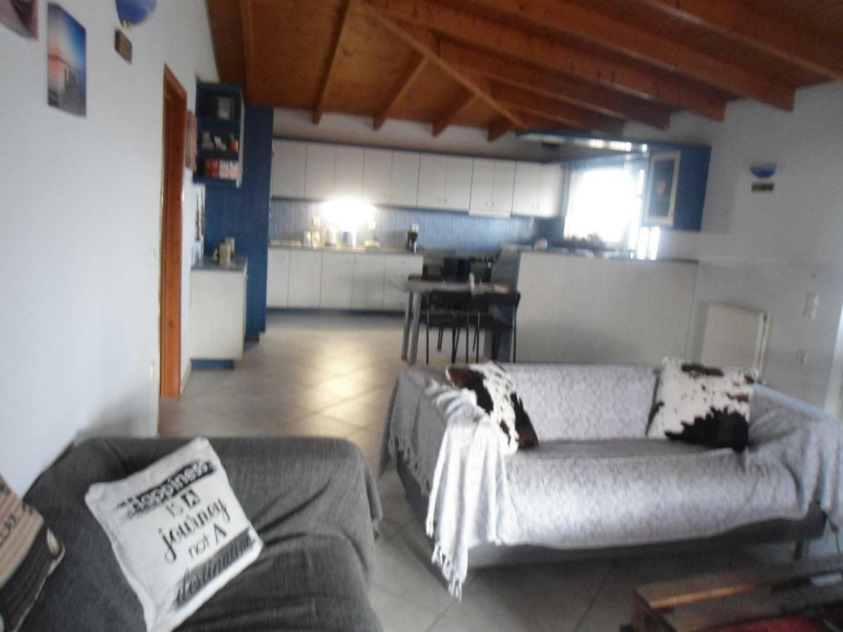 Sunny Apartment 15 Min From Airport And Sea Artemida  Zewnętrze zdjęcie
